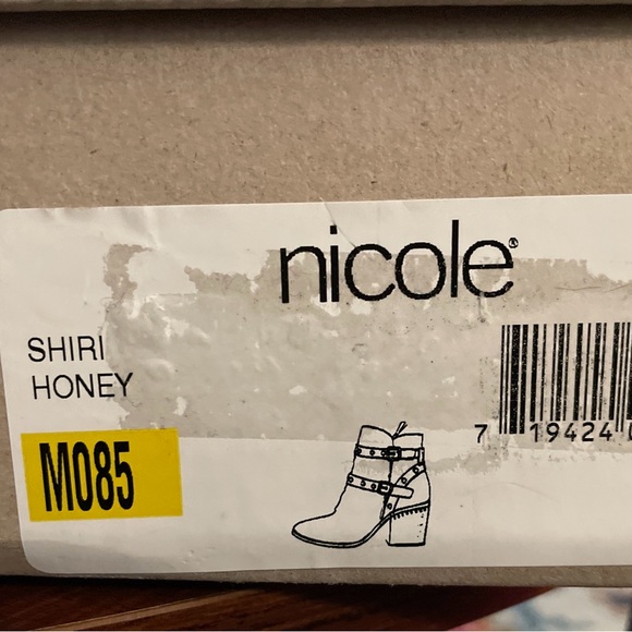 Nicole Suede Leather Boots 8.5 NIB - Picture 2 of 4